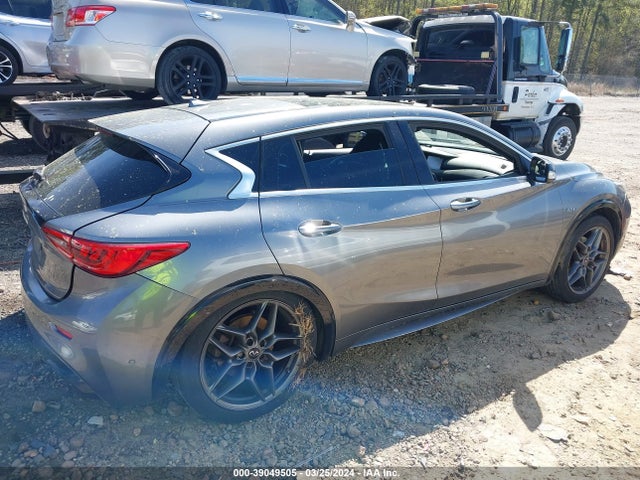 SJKCH5CP8HA028451 Infiniti Qx30 Sport