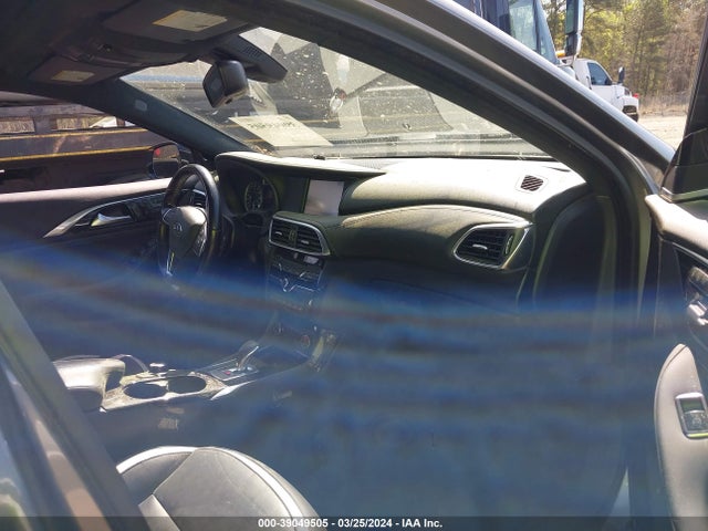 SJKCH5CP8HA028451 Infiniti Qx30 Sport