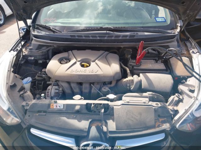 5NPDH4AE7FH560086 Hyundai ELANTRA SE
