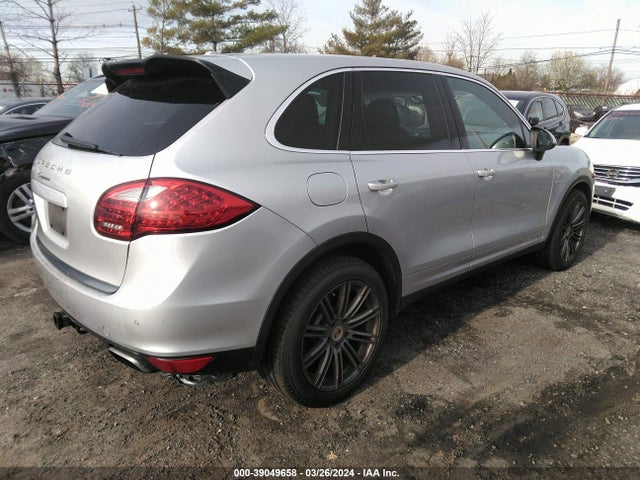 2013 PORSCHE CAYENNE WP1AF2A26DLA26054 Photo 3