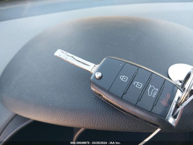KNDJN2A25G7301141 KIA Soul