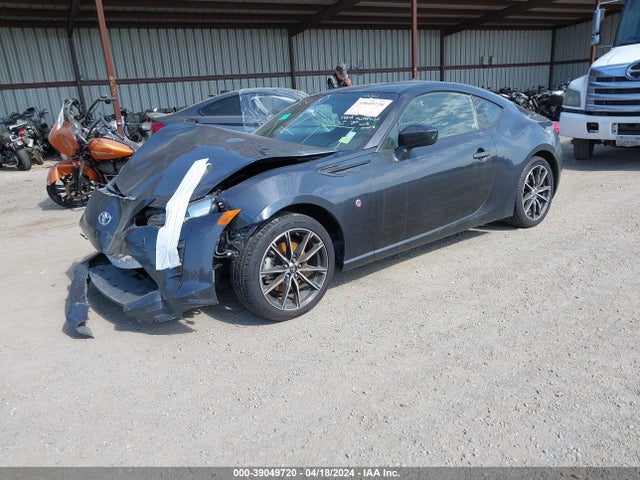 Toyota 86 2017 JF1ZNAA14H8702637 Image 2