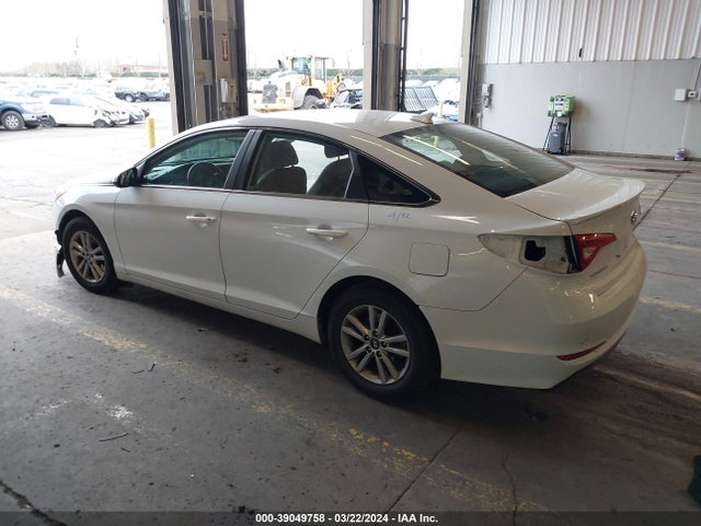 Hyundai SONATA SE 2016 5NPE24AF4GH261932 Image 3