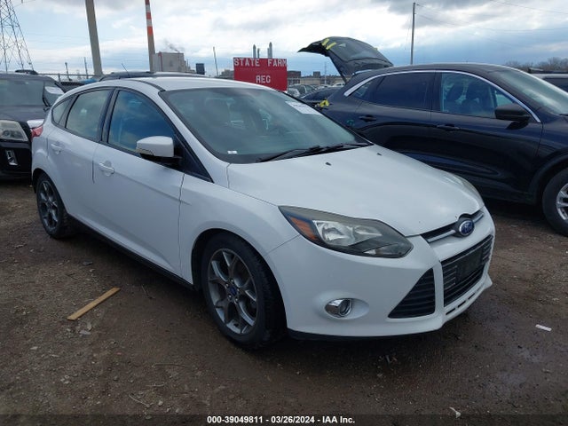 Ford FOCUS SE 2014 1FADP3K24EL256179 Image 1