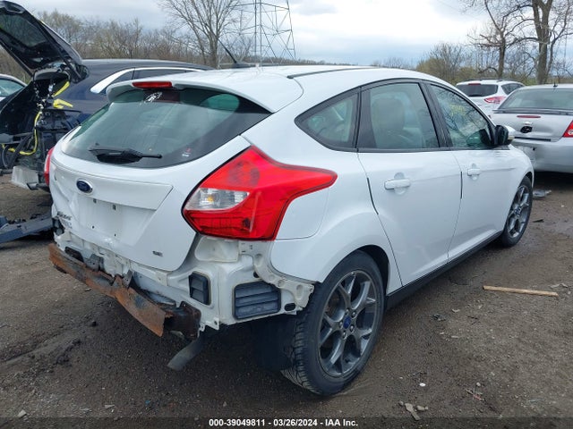 Ford FOCUS SE 2014 1FADP3K24EL256179 Image 4