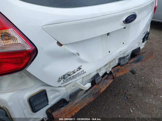 Ford FOCUS SE 2014 1FADP3K24EL256179 Image 6