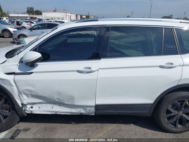 3VV3B7AX6NM170123 Volkswagen Tiguan 2.0t Se