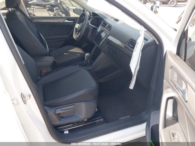 3VV3B7AX6NM170123 Volkswagen Tiguan 2.0t Se