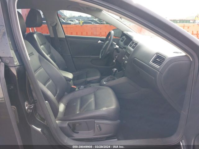 3VWD17AJXEM413365 Volkswagen Jetta 1.8t Se
