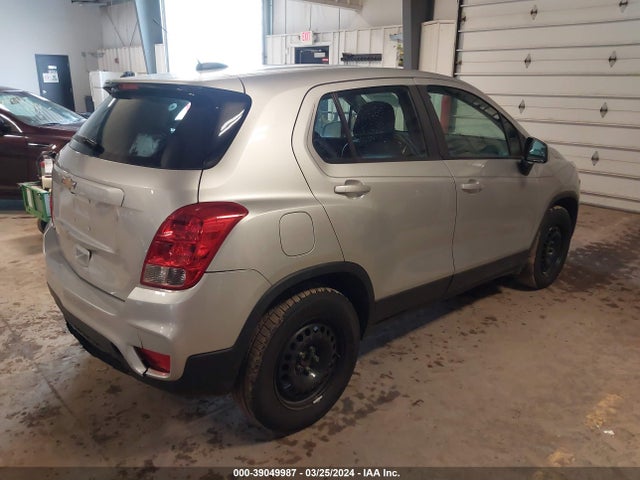 Chevrolet TRAX LS 2017 KL7CJKSB0HB181179 Image 4