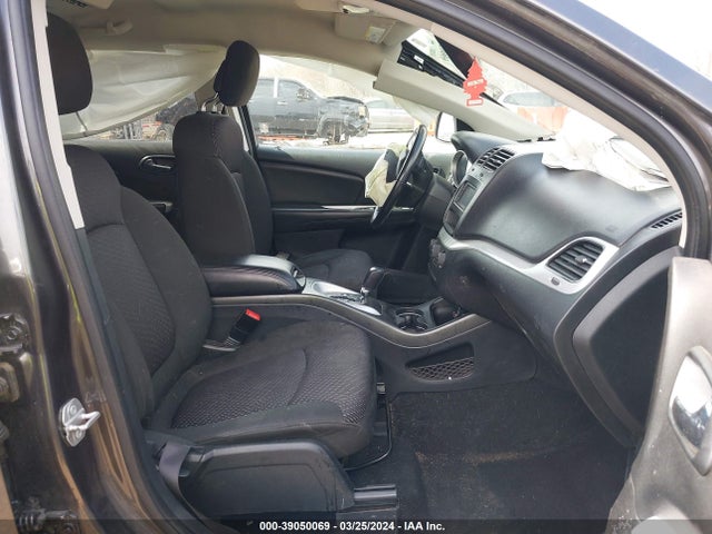 Dodge JOURNEY SE 2019 3C4PDCBB1KT804431 Image 5