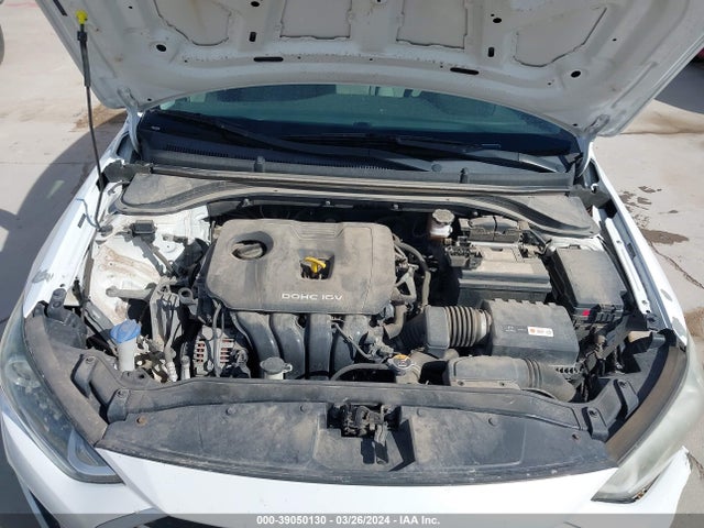 Hyundai ELANTRA SE 2017 5NPD74LF8HH132233 Image 10