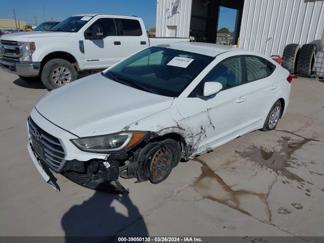 Hyundai ELANTRA SE 2017 5NPD74LF8HH132233 Image 2