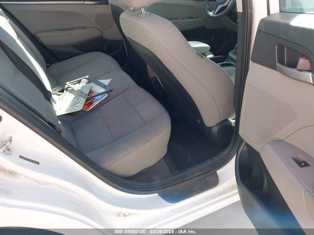 Hyundai ELANTRA SE 2017 5NPD74LF8HH132233 Image 8