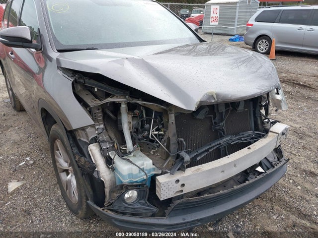 Toyota Highlander Xle V6 2015 5TDKKRFHXFS095662 Image 6