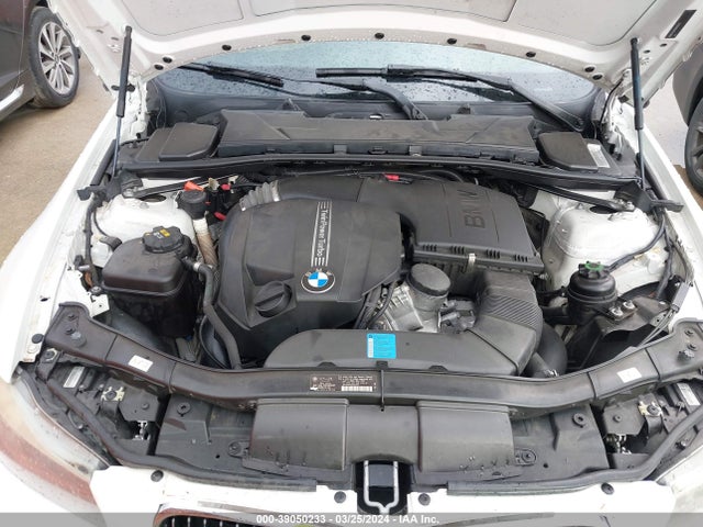 2011 Bmw 335i მანქანა იყიდება აუქციონზე, vin: WBAPM5C51BE435166, აუქციონის ნომერი: 39050233