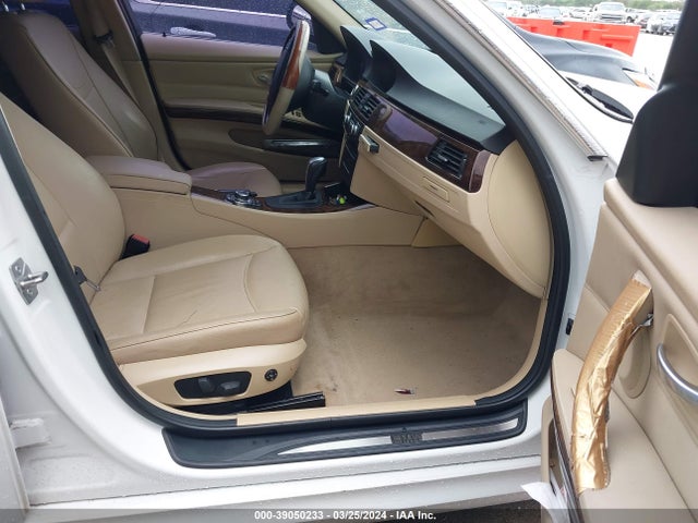 2011 Bmw 335i მანქანა იყიდება აუქციონზე, vin: WBAPM5C51BE435166, აუქციონის ნომერი: 39050233