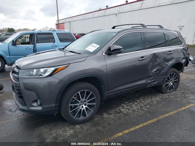 Toyota Highlander Se 2017 5TDJZRFH2HS405748 Image 2