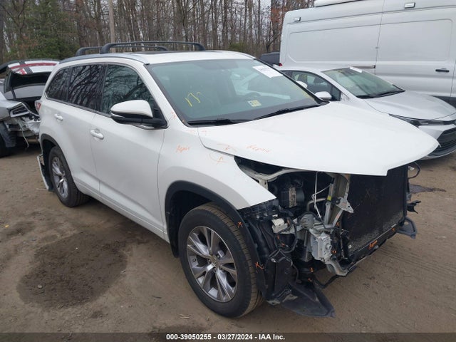 Toyota Highlander Xle V6 2015 5TDJKRFH3FS082294 Image 1