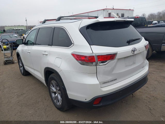 Toyota Highlander Xle V6 2015 5TDJKRFH3FS082294 Image 3