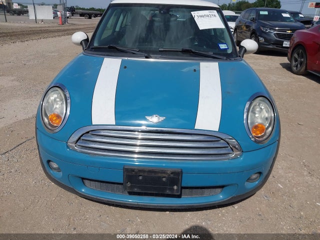 2008 MINI COOPER WMWMF33548TT68245 Photo 5