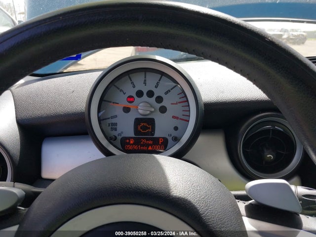 2008 MINI COOPER WMWMF33548TT68245 Photo 6