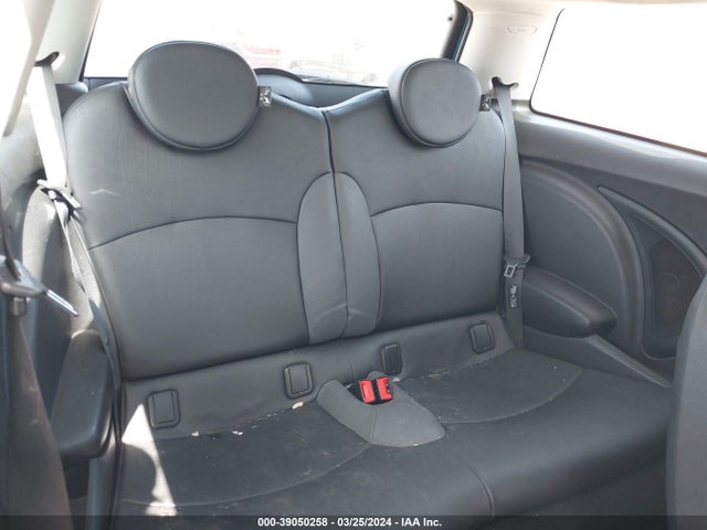 2008 MINI COOPER WMWMF33548TT68245 Photo 7
