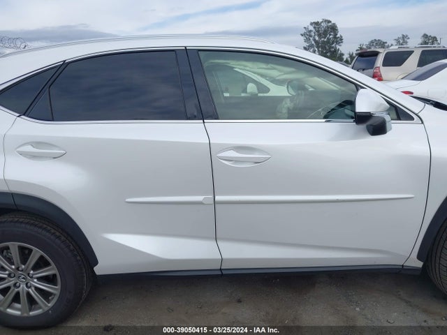 Lexus NX 300 2020 JTJDARBZ8L5001044 Image 13