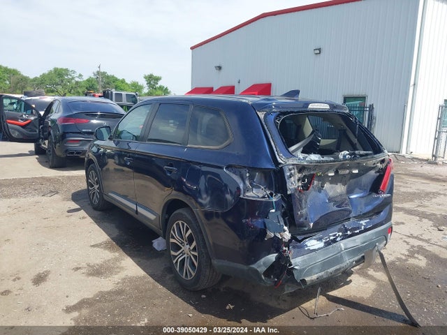 JA4AD2A31JZ063399 Mitsubishi Outlander Es