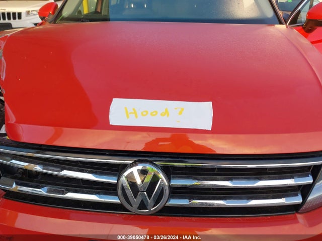 3VV3B7AX5JM090645 Volkswagen Tiguan 2.0t Se/2.0t Sel