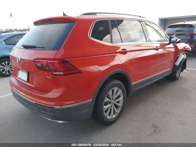 3VV3B7AX5JM090645 Volkswagen Tiguan 2.0t Se/2.0t Sel