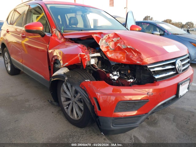 3VV3B7AX5JM090645 Volkswagen Tiguan 2.0t Se/2.0t Sel