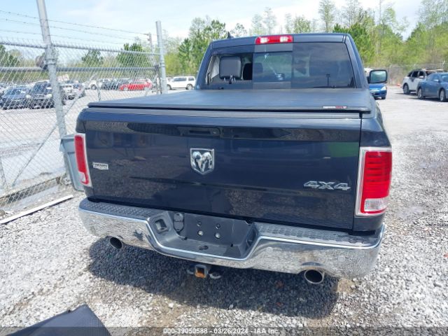 1C6RR7NT6JS158462 RAM 1500 Laramie  4x4 5'7 Box