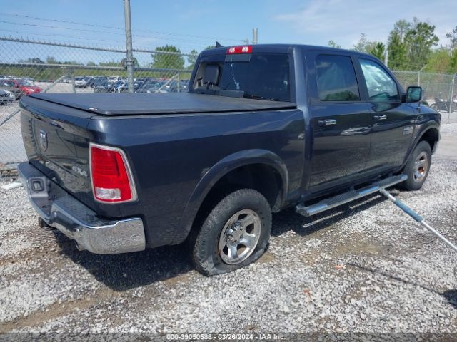 1C6RR7NT6JS158462 RAM 1500 Laramie  4x4 5'7 Box