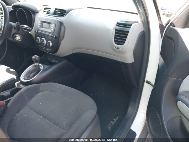 KIA Soul 2014 KNDJN2A29E7739898 Image 5