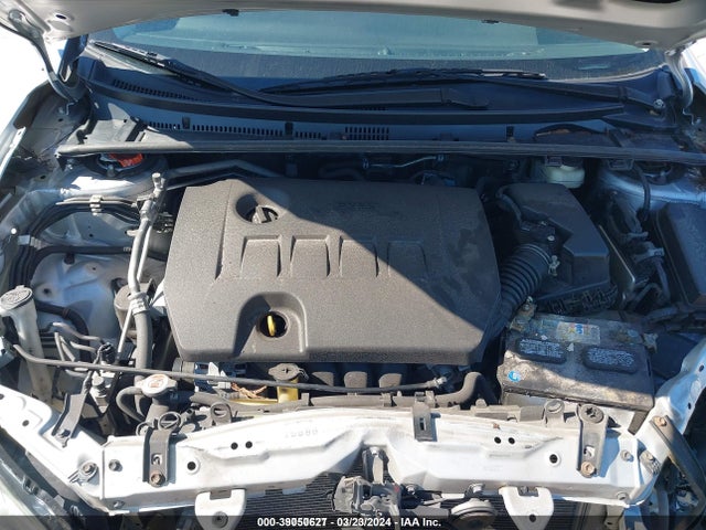 Toyota COROLLA L 2018 5YFBURHE7JP741268 Image 10