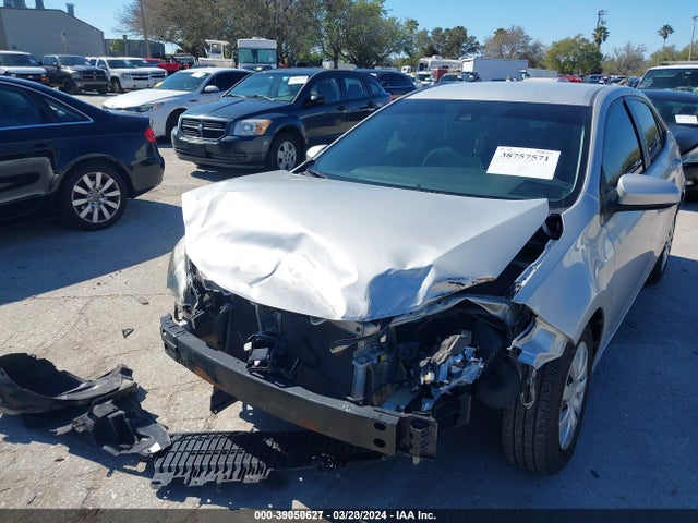 Toyota COROLLA L 2018 5YFBURHE7JP741268 Image 6