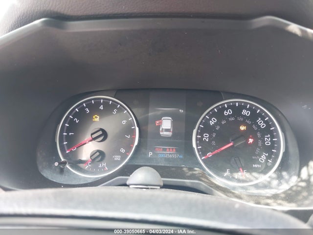 Toyota RAV4 LE 2019 2T3F1RFV2KW050301 Image 7