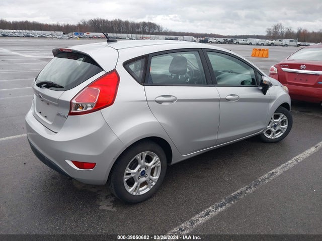 Ford FIESTA SE 2016 3FADP4EJ2GM140926 Image 4