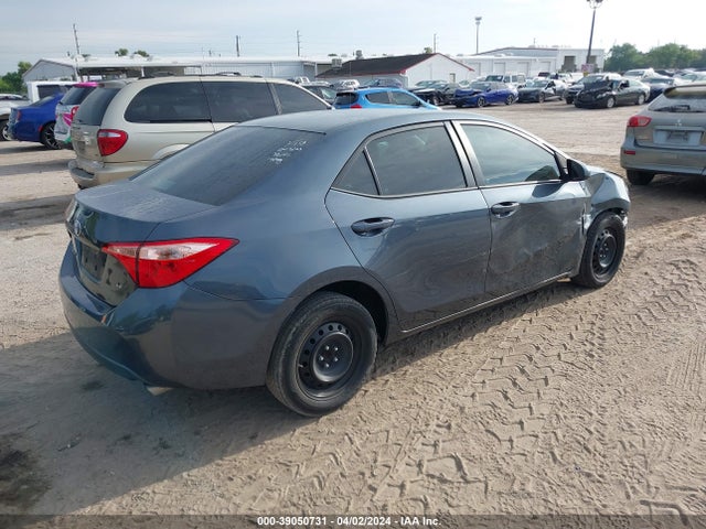 Toyota COROLLA LE 2017 2T1BURHE2HC853180 Image 4