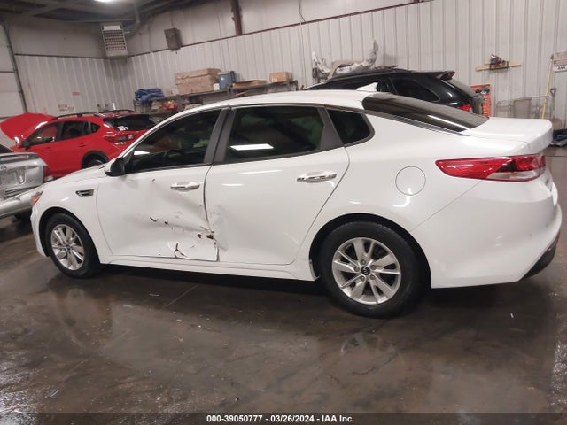 KIA Optima Lx 2018 5XXGT4L32JG249127 Image 14