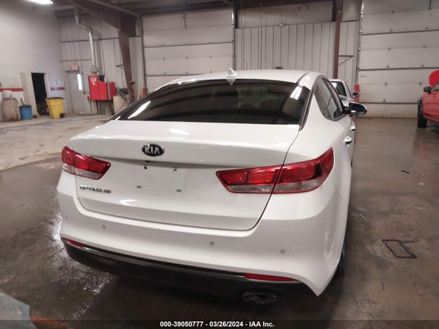 KIA Optima Lx 2018 5XXGT4L32JG249127 Image 16