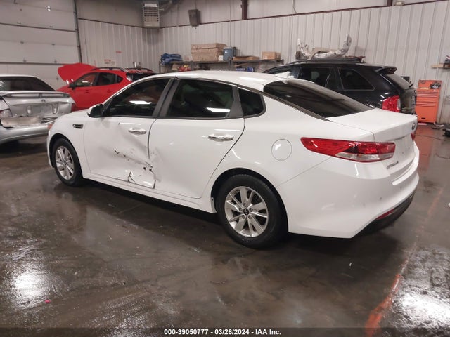 KIA Optima Lx 2018 5XXGT4L32JG249127 Image 3