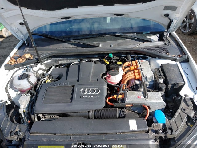 WAUUPBFF0GA066926 Audi A3 E-tron 1.4t Premium