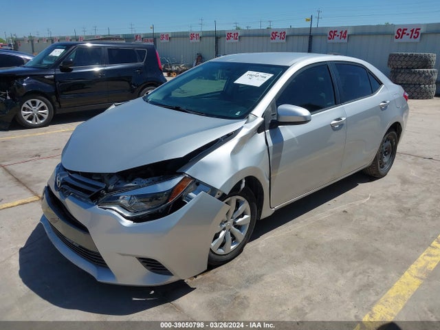 Toyota COROLLA LE 2015 5YFBURHE2FP337625 Image 2