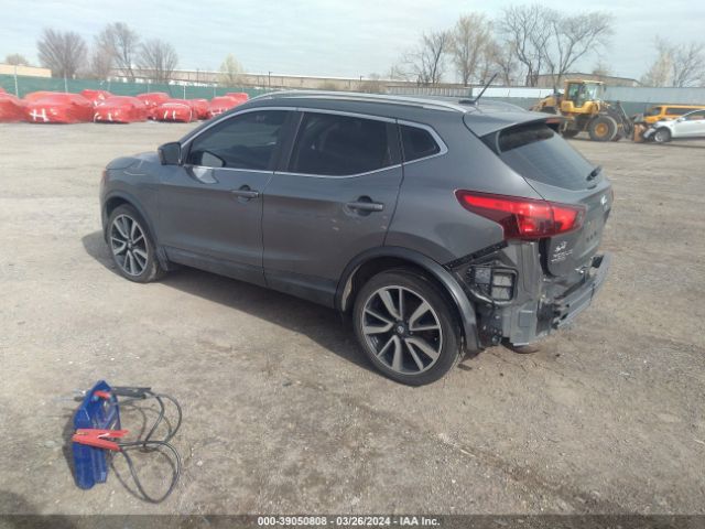 JN1BJ1CR6HW134609 Nissan Rogue Sport Sl