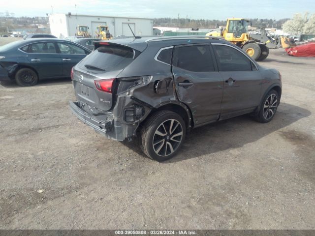 JN1BJ1CR6HW134609 Nissan Rogue Sport Sl