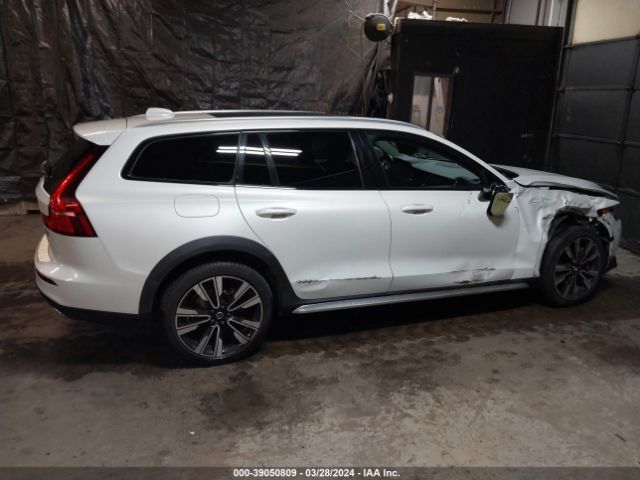 YV4102WK2L1045428 Volvo V60 Cross Country T5