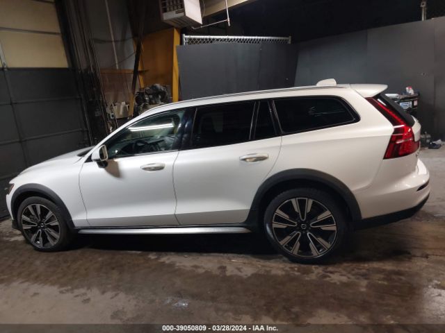YV4102WK2L1045428 Volvo V60 Cross Country T5