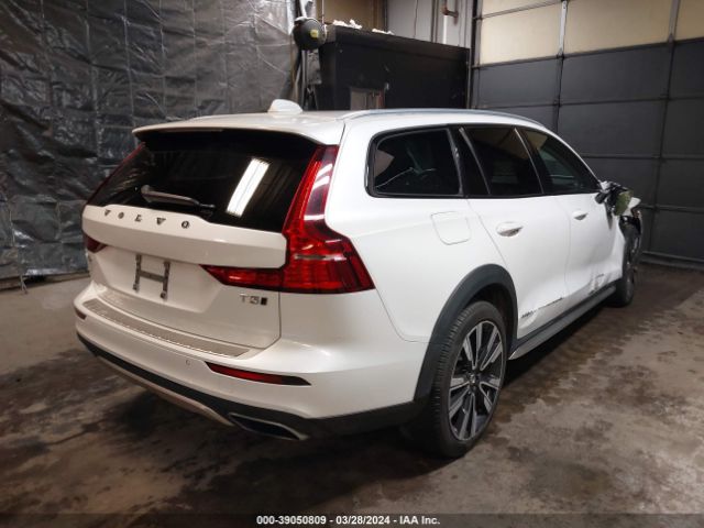 YV4102WK2L1045428 Volvo V60 Cross Country T5